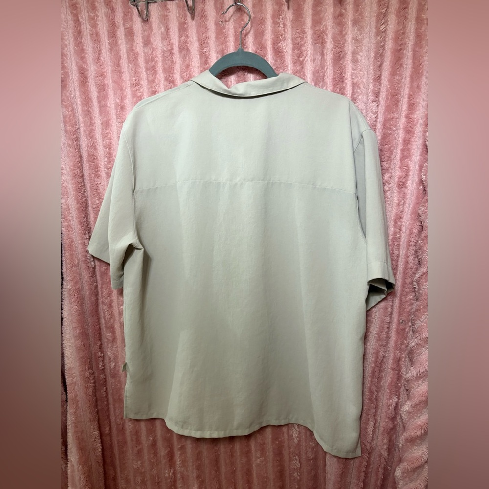 Lululemon Men•Lightweight Camp Collar Button-Up Shirt Pocket•Tan•LIKE NEW•Sz Med - Picture 9 of 15